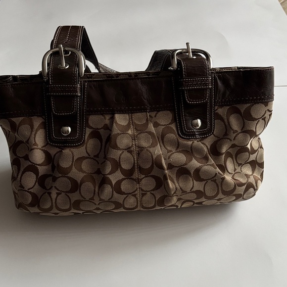 Coach Handbags - Coach Signature Bag